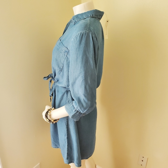 Francesa’s Chambray Button Down Tie Waist Shirt - Picture 3 of 5